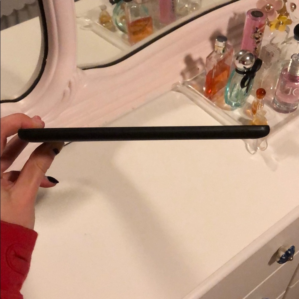 Amazon Fire Tablet 7” - Picture 3 of 5